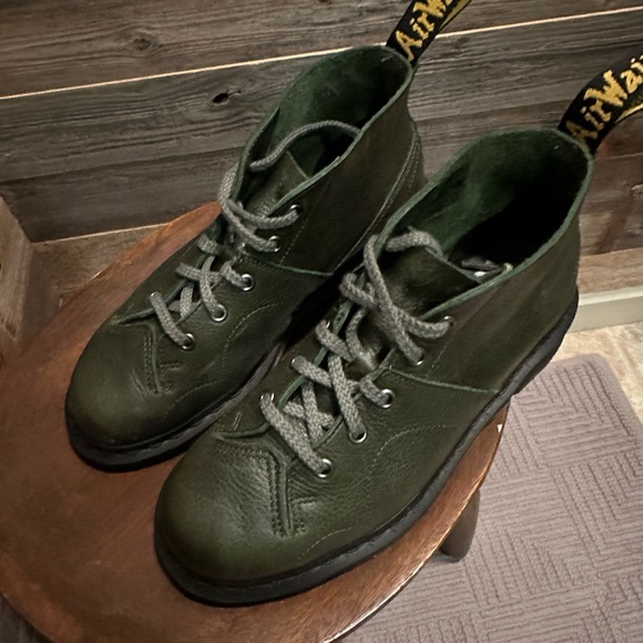 Dr. Martens Men's Green Leather Boots - Picture 8 of 10